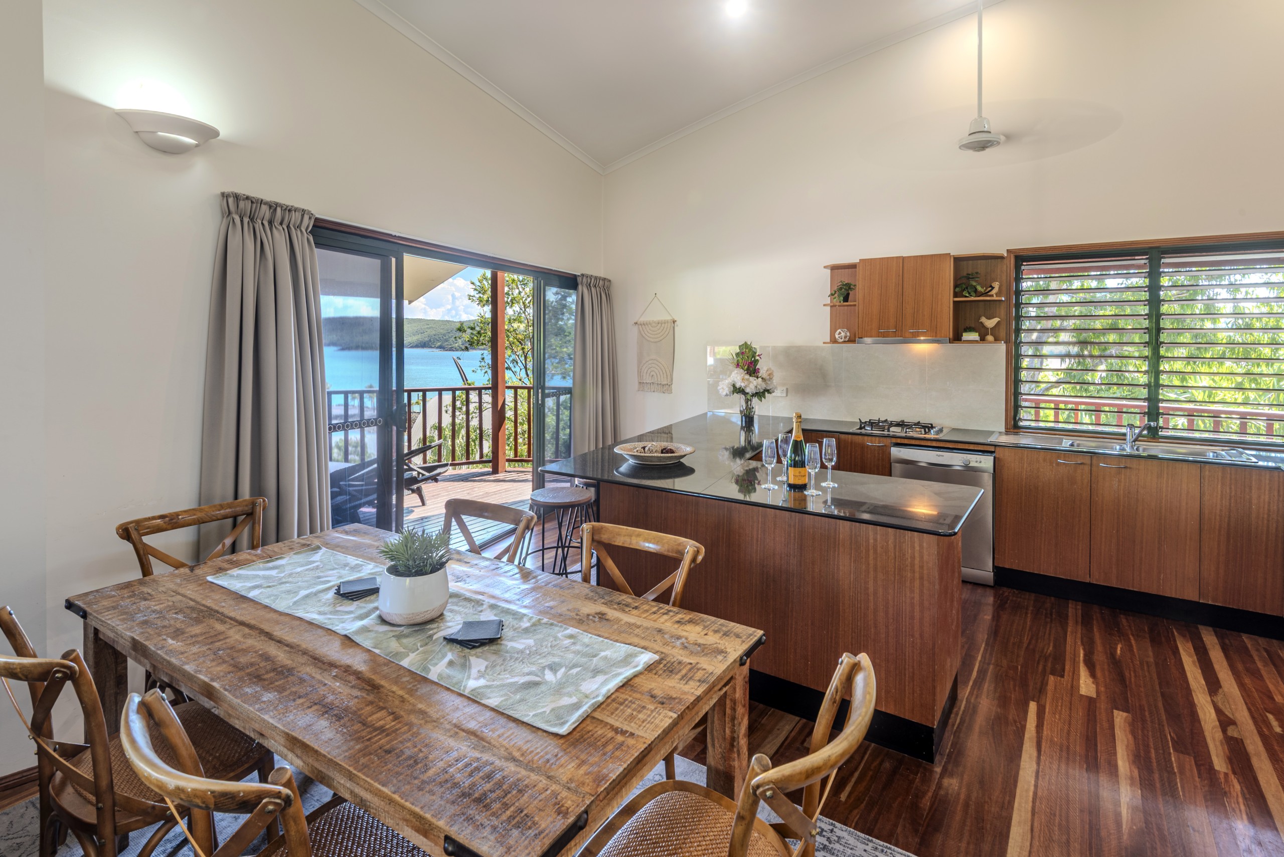 Casuarina 1